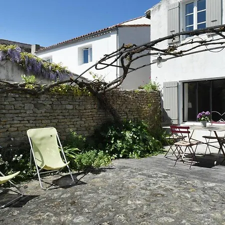 Charmante Maison Avec Cour Ensoleillee, Espace Pour Velos, Wi-fi Et Cuisine Equipee Aux Portes-en-re - Fr-1-434-17 Prázdninový dům