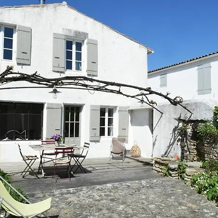 Charmante Maison Avec Cour Ensoleillee, Espace Pour Velos, Wi-fi Et Cuisine Equipee Aux Portes-en-re - Fr-1-434-17 Les Portes-en-Re